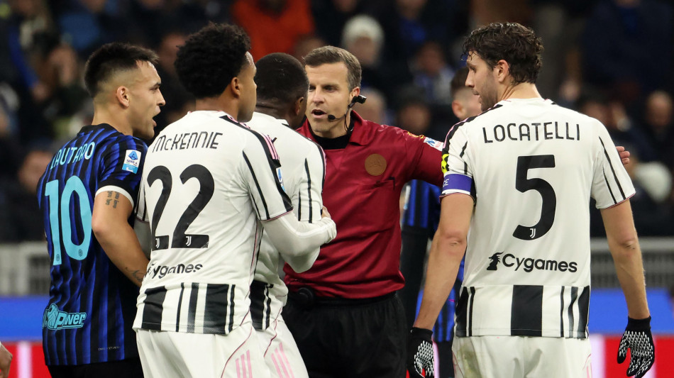 Calcio: rabbia Juve nel tunnel, Spalletti e Chiellini contro l'arbitro