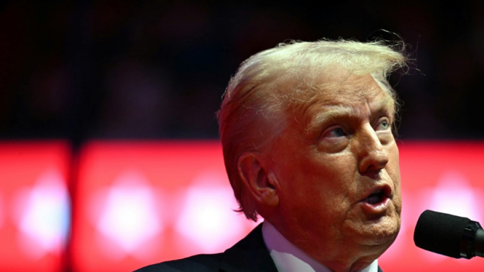 Des expulsions et des gr&acirc;ces: le programme choc promis par Trump d&egrave;s son investiture