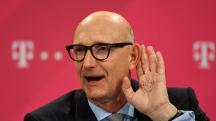 Verliebter Dackel bringt Telekom-Chef H&ouml;ttges regelm&auml;&szlig;ig um Feierabend