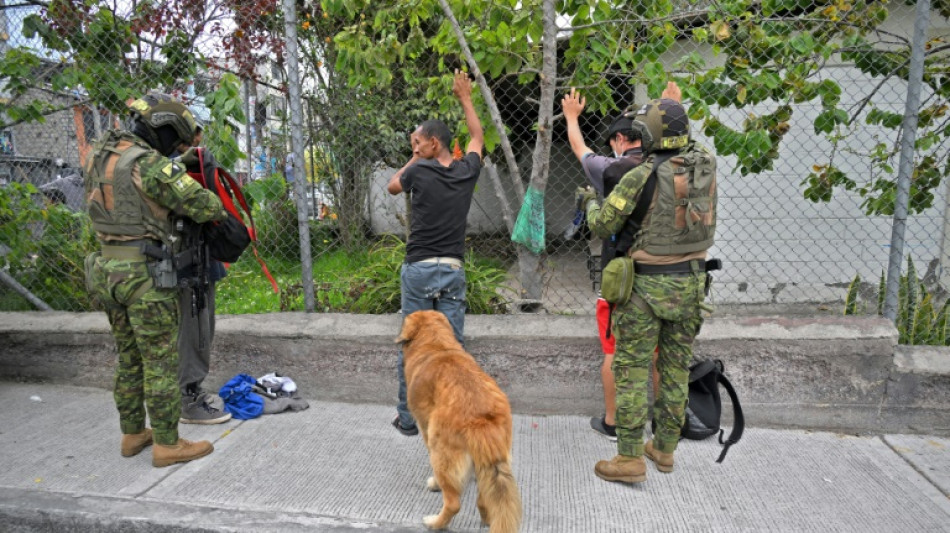 Pedro S&aacute;nchez transmite al presidente de Ecuador el apoyo de Espa&ntilde;a