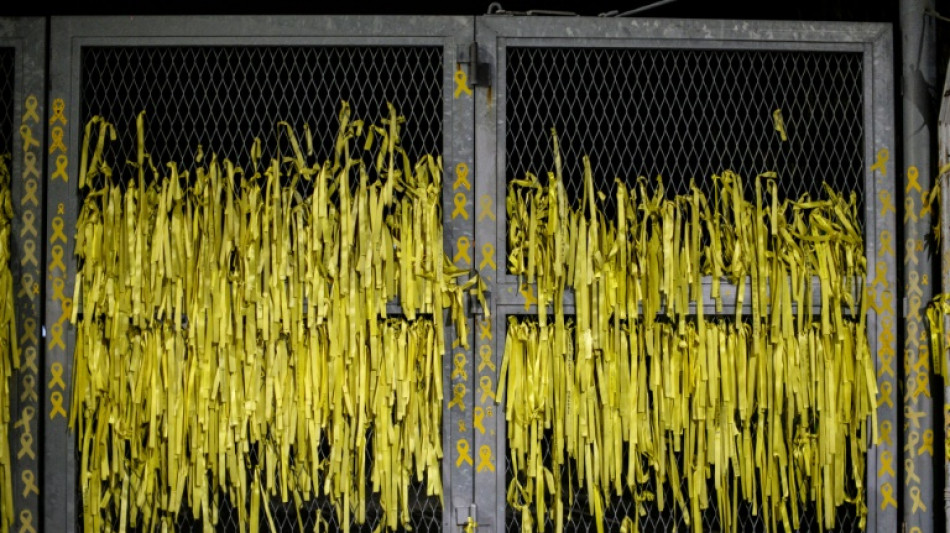 Dix ans apr&egrave;s le naufrage d'un ferry surcharg&eacute; en Cor&eacute;e du Sud, un "&eacute;chec" toujours ind&eacute;l&eacute;bile