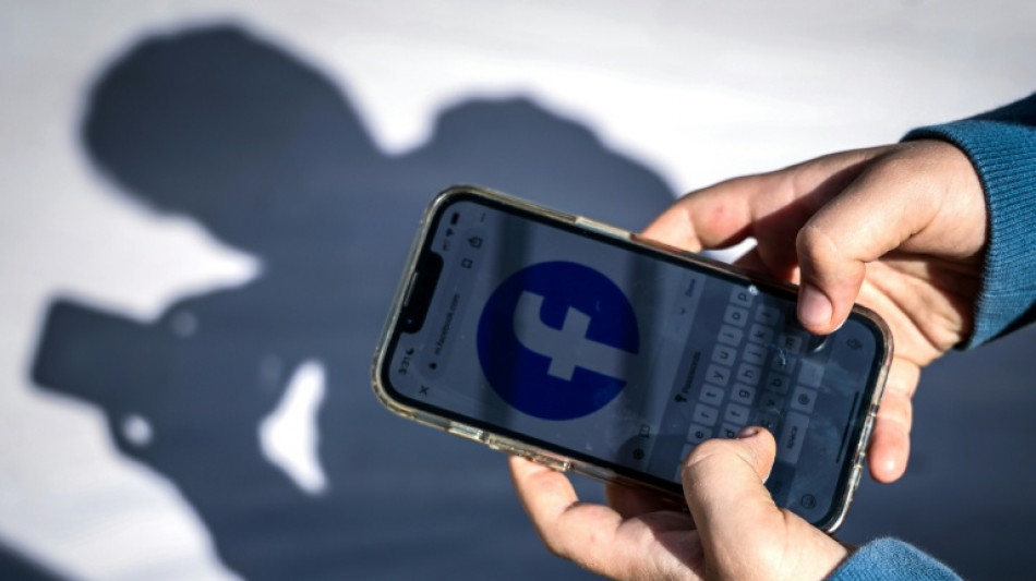 La prohibici&oacute;n de las redes sociales a los menores en Australia genera debate en todo el mundo