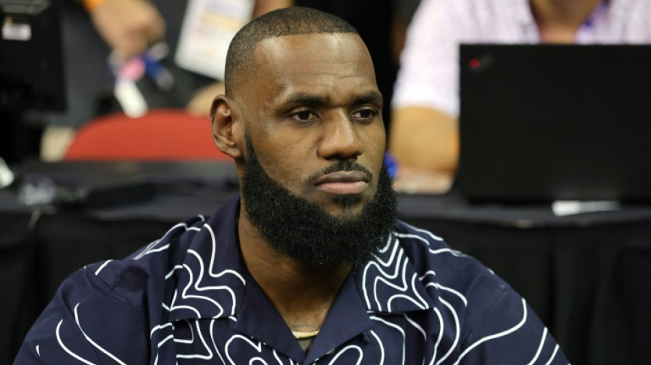 LeBron, Paul rip NBA for falling short in punishing Sarver