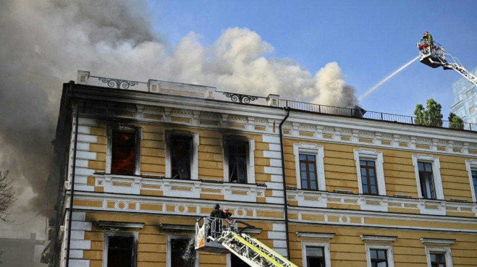 Eine Tote bei russischem Angriff auf Akademie der Wissenschaften in Kiew