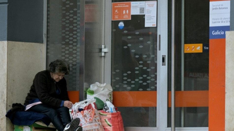 Cae la pobreza en Argentina en línea con la bajada de la inflación