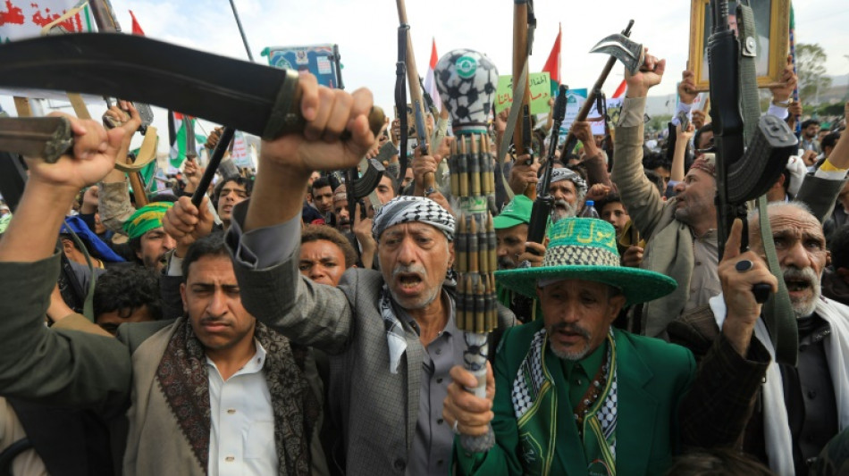 Rebeldes de Yemen prometen venganza tras la muerte de su "primer ministro" en bombardeos israelíes