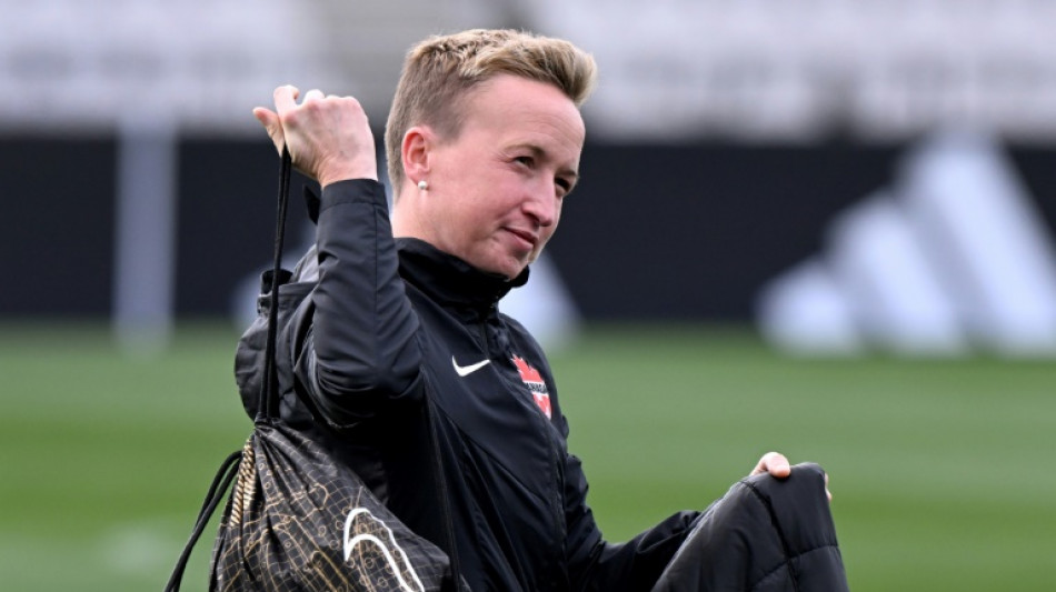 Ap&oacute;s caso de espionagem, Canad&aacute; suspende treinadora e pede que sele&ccedil;&atilde;o n&atilde;o seja punida