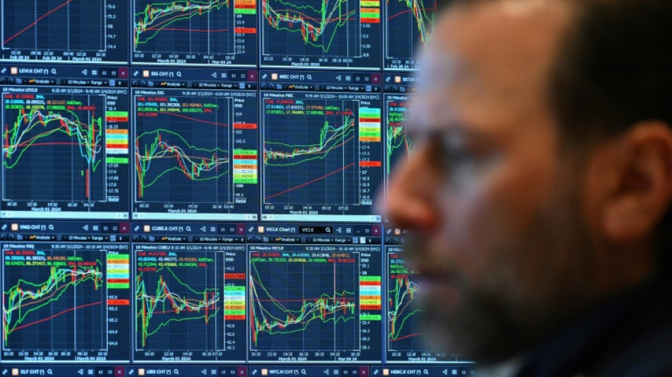 Nouveau tripl&eacute; &agrave; Wall Street: les trois indices &agrave; des records
