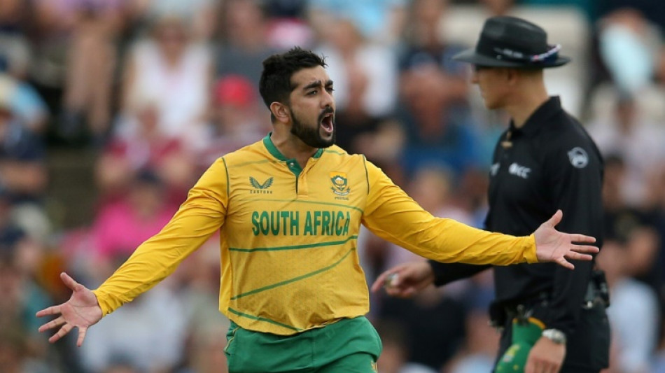 Shamsi tops wife's request as South Africa seal T20 series win over England