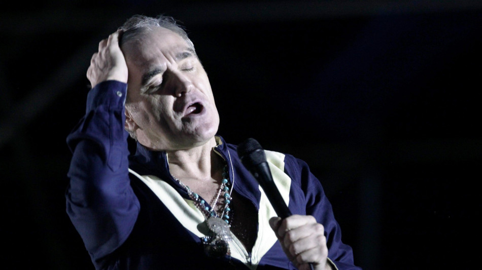 Morrissey cancella concerto a Valencia, 'impossibile dormire per rumore Fallas'