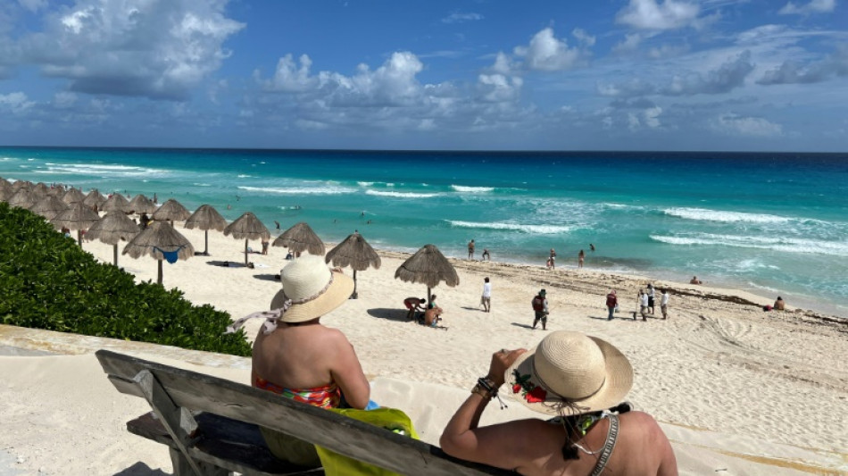 Uber drivers in top Mexican resort hope for easier ride after ruling