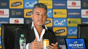 Equador de Gallardo perde nos p&ecirc;naltis para o Jap&atilde;o na Copa Kirin