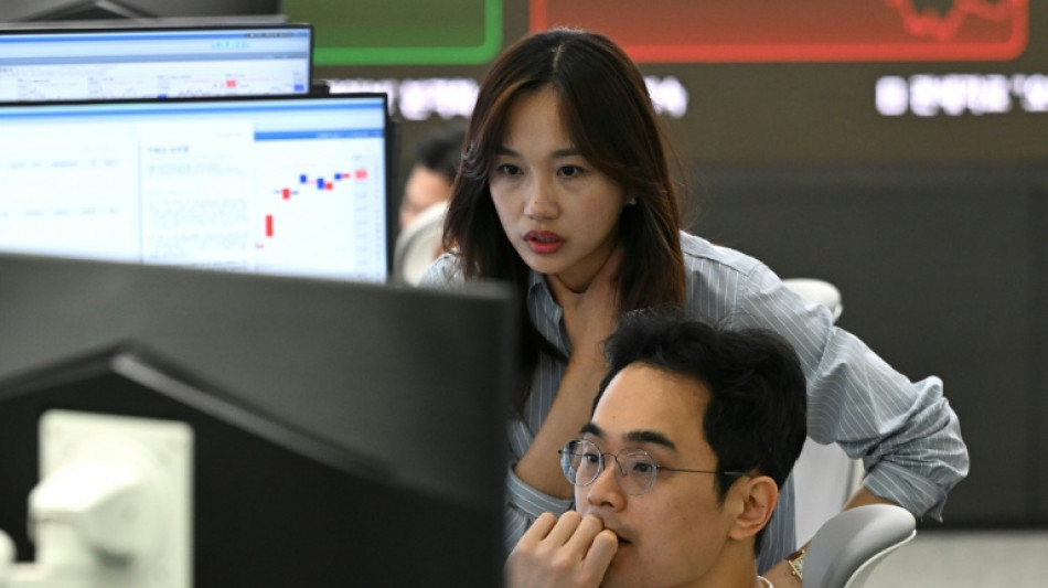 Stocks struggle as Trump unveils new tariff sweep offsets earnings