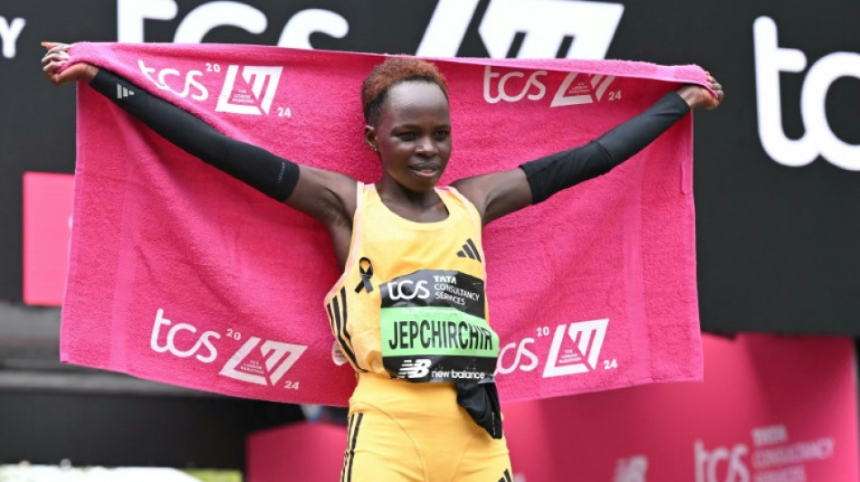La K&eacute;nyane Peres Jepchirchir remporte le marathon de Londres