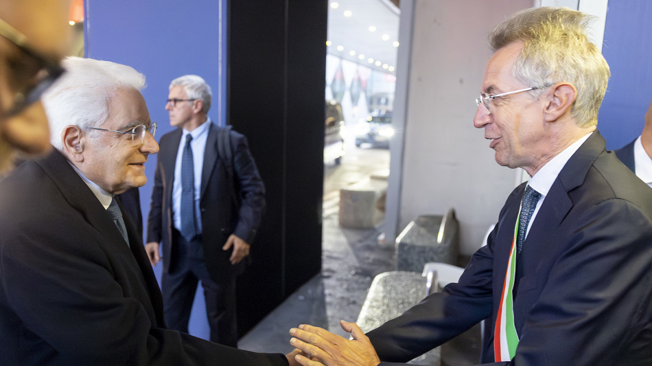 Mattarella, l'astensione preoccupa, no a meccanismi tecnici