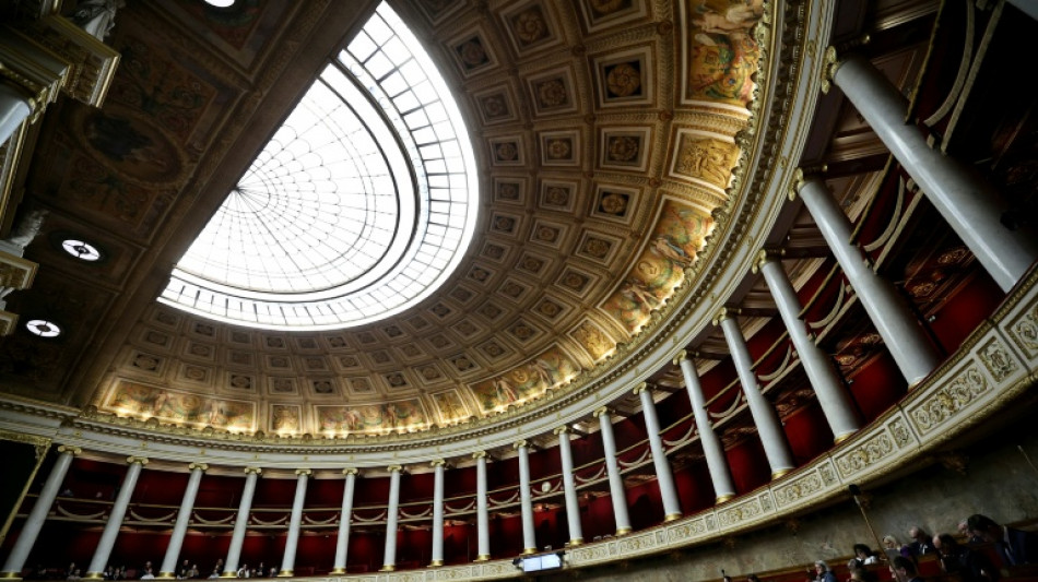 Matignon juge "impossible" l'adoption du budget par un vote, un 49.3 ou une ordonnance attendus