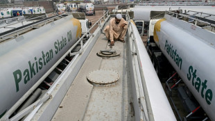 Fears of fuel shortage in Pakistan as tankers wait to fill up