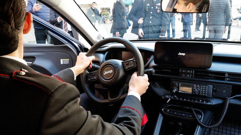 Poche auto elettriche a batteria, Italia a 27/mo posto in Ue