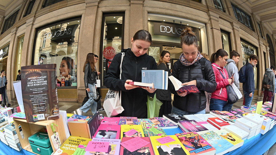 2025 in salita per il libro, -810mila copie acquistate in 3 mesi