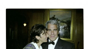Juiz dos EUA nega pedido do governo para publicar transcrições de cúmplice de Epstein