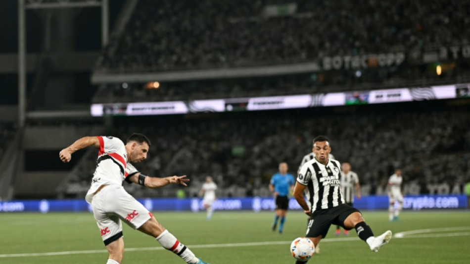 S&atilde;o Paulo e Botafogo lutam por vaga nas semifinais da Libertadores