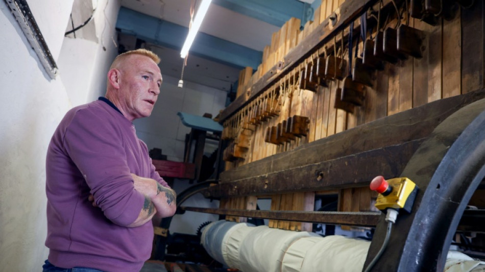 En Irlande du Nord, le dernier "batteur de lin" perpétue une longue tradition textile