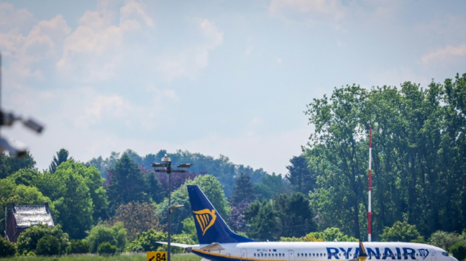 Una amenaza de bomba suspendió por varias horas las operaciones en un aeropuerto de Bélgica