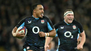 Ojomoh stars as England edge Argentina in Twickenham thriller 