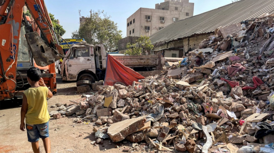 Building collapse in Egypt capital kills eight