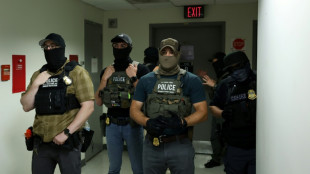 Un juez de Nueva York ordena que inmigrantes detenidos reciban un trato humanitario