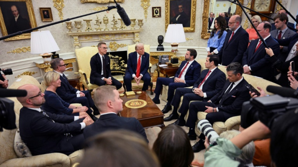 Trump says 'stepping up pressure' to end Ukraine war