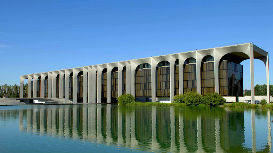 Per Mondadori ricavi 2024 in crescita, utile in lieve calo