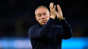 Nottingham Forest boss Cooper signs new deal despite struggles