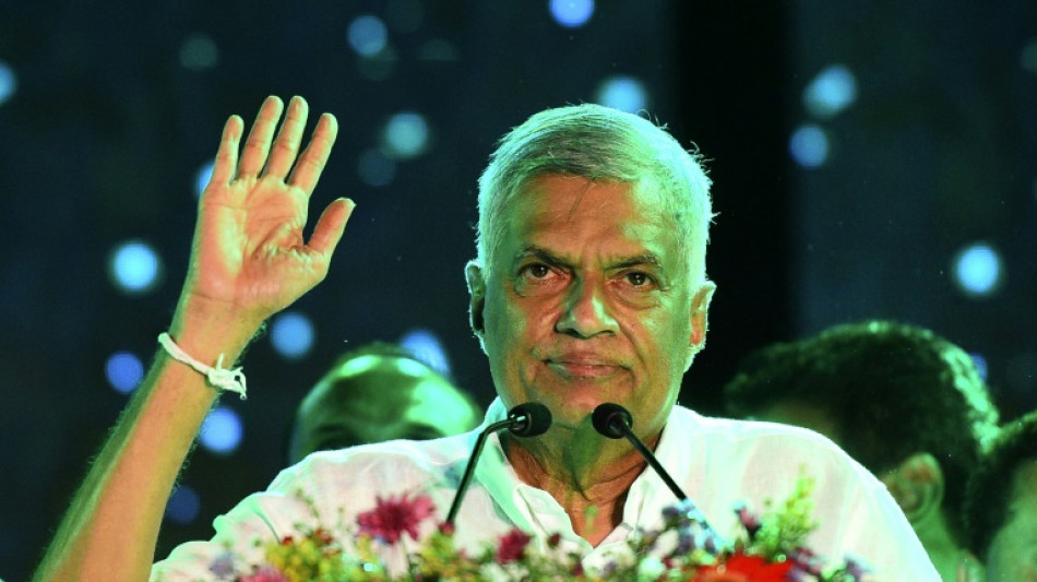 Sri Lankas Pr&auml;sident vereidigt neuen Regierungschef