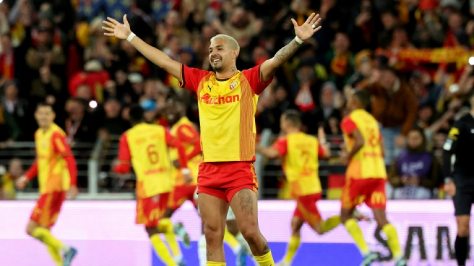 Lens goleia Nantes no Franc&ecirc;s; Reims se aproxima do Top 3