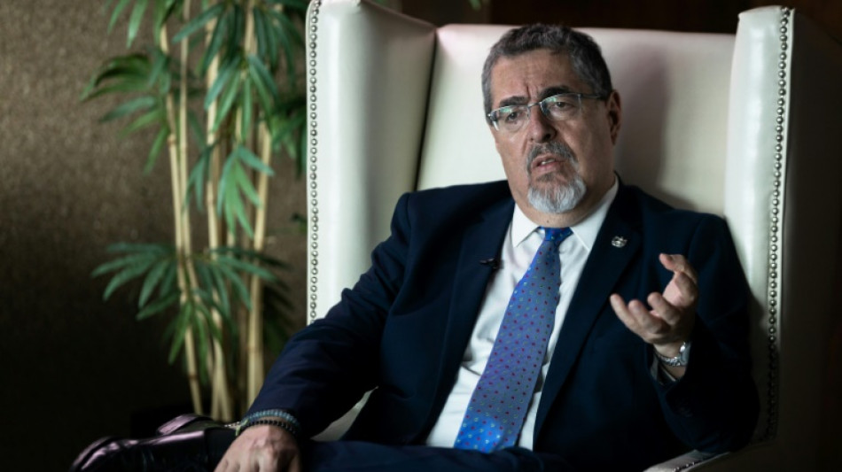 EEUU y Guatemala se encaminan a una relaci&oacute;n "mucho m&aacute;s cercana" con Ar&eacute;valo