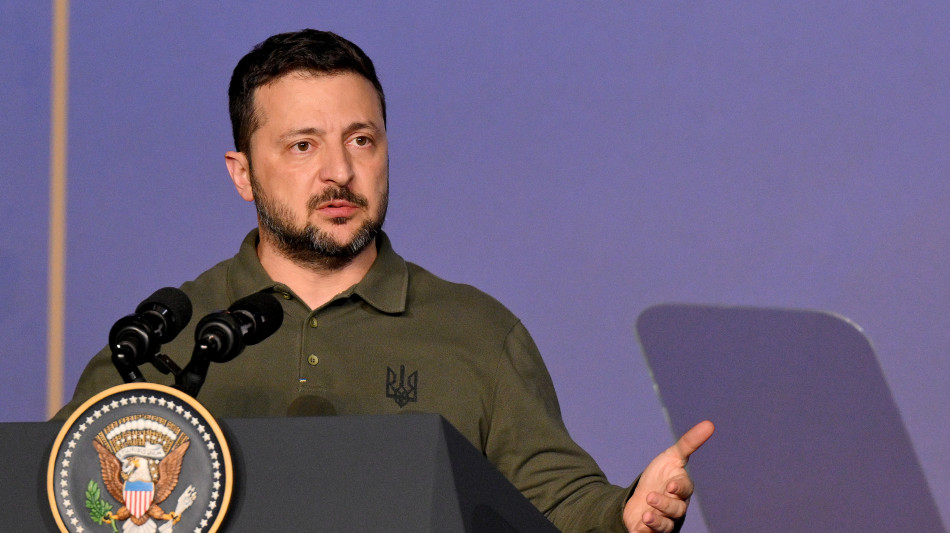 Zelensky, Xi mi ha dato sua parola, non dar&agrave; armi a Mosca