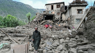 Lucha contra el reloj para encontrar supervivientes del mortal terremoto en Afganistán