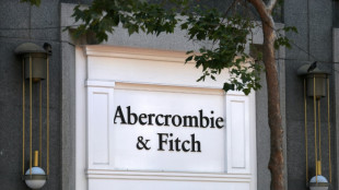 Ex-CEO da Abercrombie &eacute; preso por tr&aacute;fico sexual