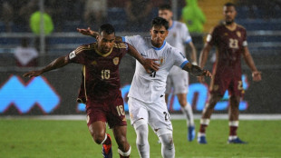 Com v&aacute;rios desfalques, Uruguai segura empate (0-0) na visita &agrave; Venezuela