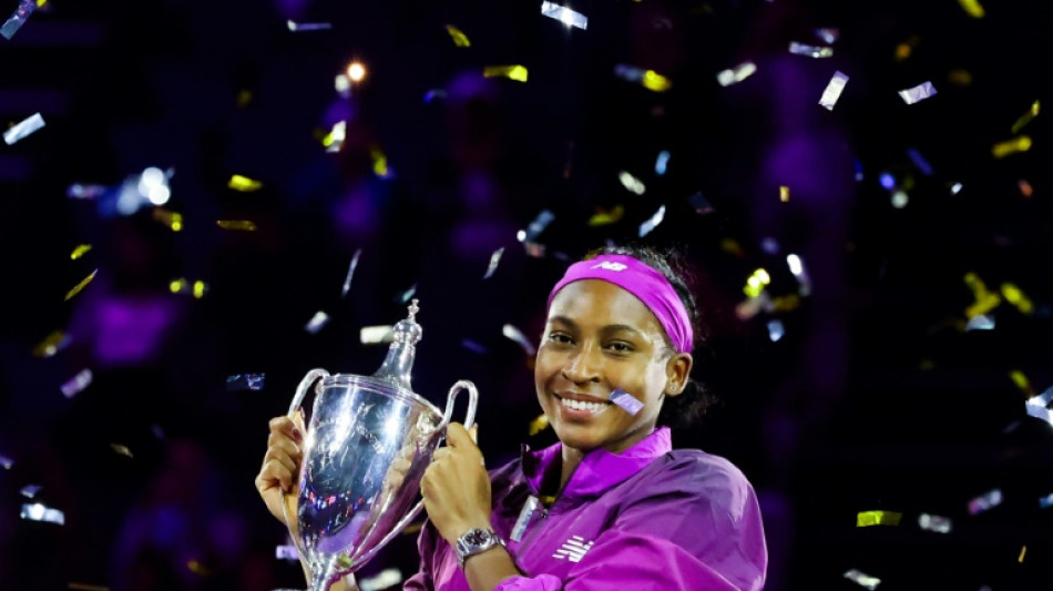 Coco Gauff vence Qinwen Zheng e &eacute; campe&atilde; do WTA Finals