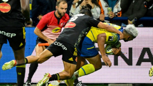 Wallaby Simone helps Clermont to La Rochelle win