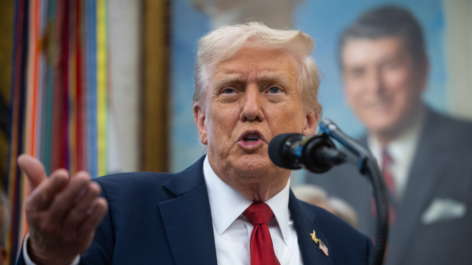 Trump vedrà il responsabile del bilancio per i licenziamenti