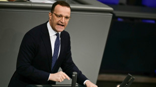 Spahn für Mitfinanzierung von Atomwaffen in Frankreich und Großbritannien