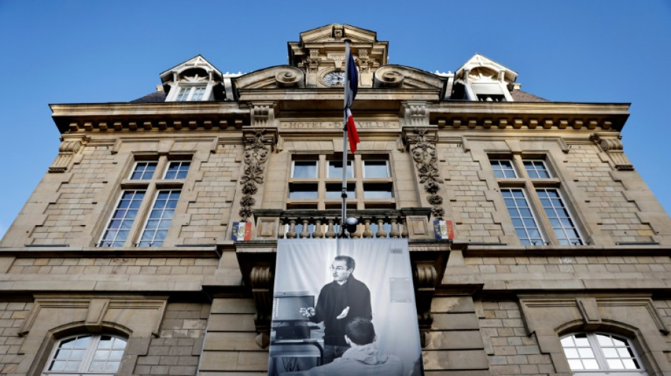 Assassinat de Samuel Paty: six anciens coll&eacute;giens jug&eacute;s &agrave; huis clos