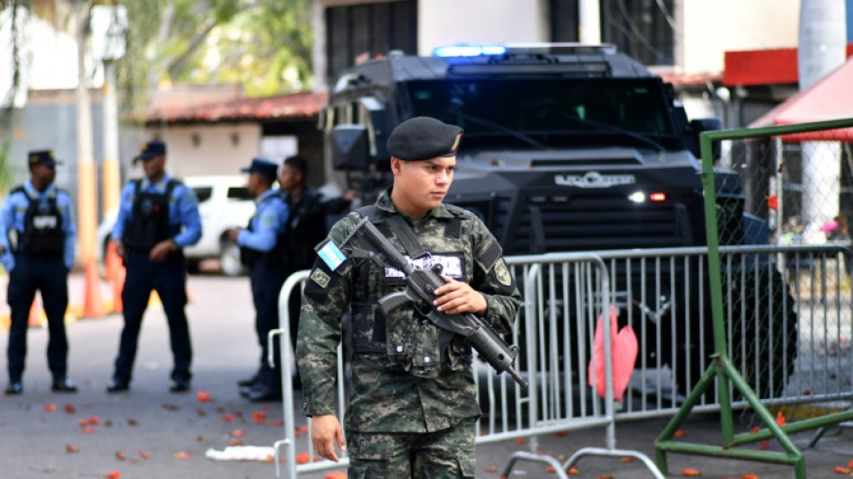 Los hondureños cumplen dos semanas sin saber quién será su futuro presidente