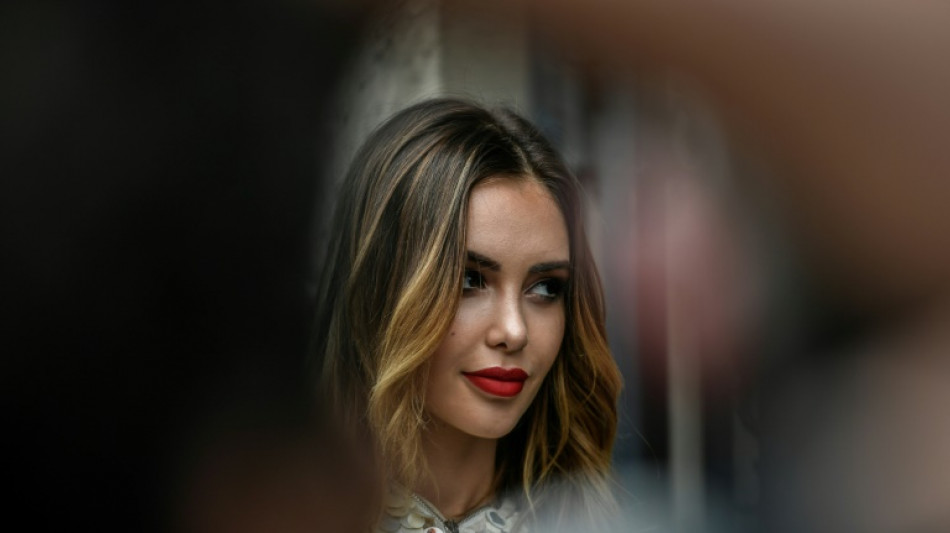 Francia lanza consulta p&uacute;blica para regular actividad de los "influencers"