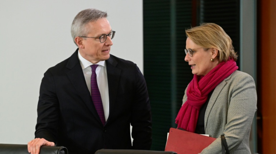 Hubig und Wildberger stellen sich Fragen des Bundestags