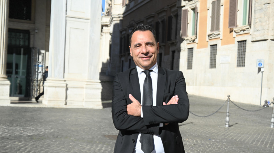 Confesercenti stima +0,8% i consumi nel 2026, 'ma buona parte va in spese obbligate'