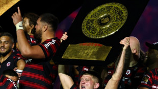 Willis happy with England exile after retains Top 14 player award